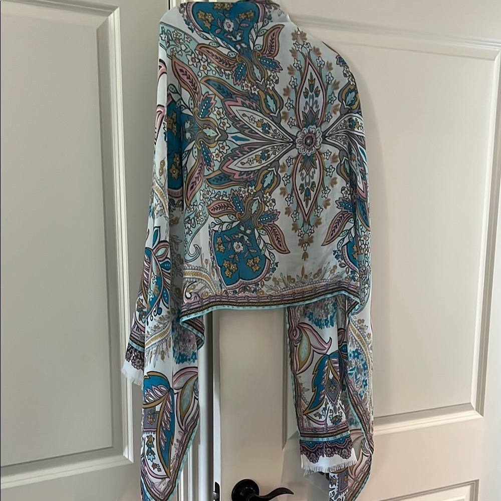 Chic Paisley Print Scarf